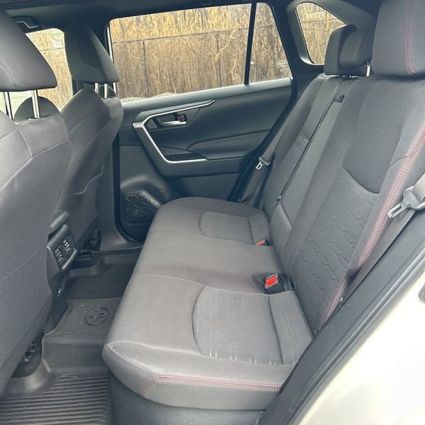 Used 2023 Toyota RAV4 SE w/ Weather & Moonroof Package image 12