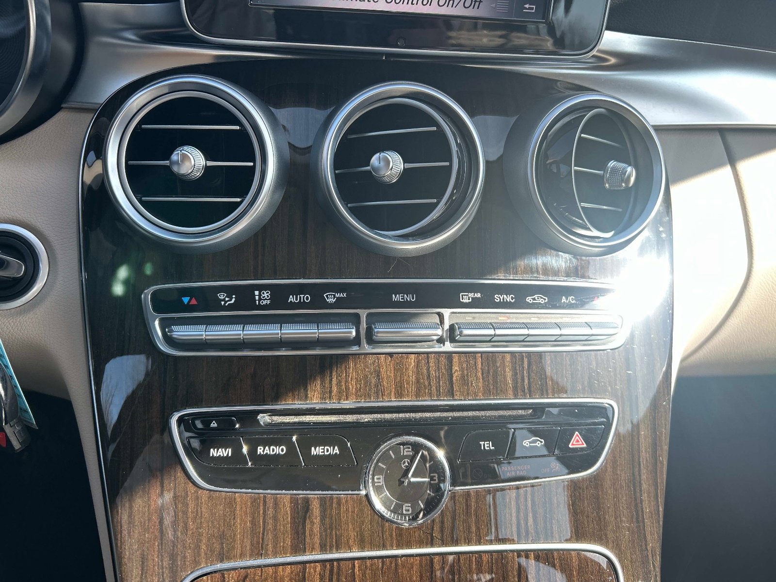 Used 2015 Mercedes-Benz C 300 4MATIC Sedan image 30