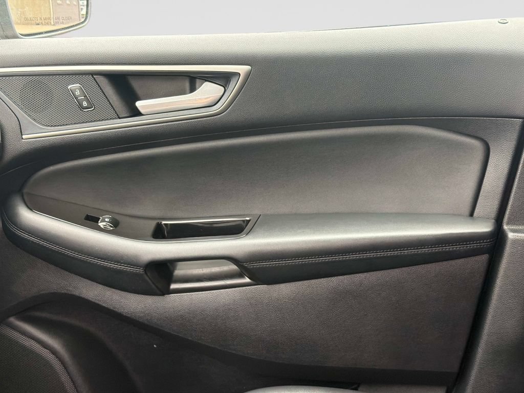 Used 2020 Ford Edge SEL w/ Convenience Package AWD/4WD image 23