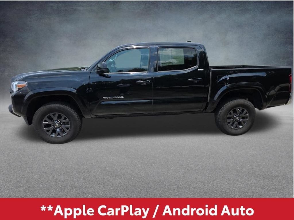 Used 2022 Toyota Tacoma SR5 AWD/4WD image 3