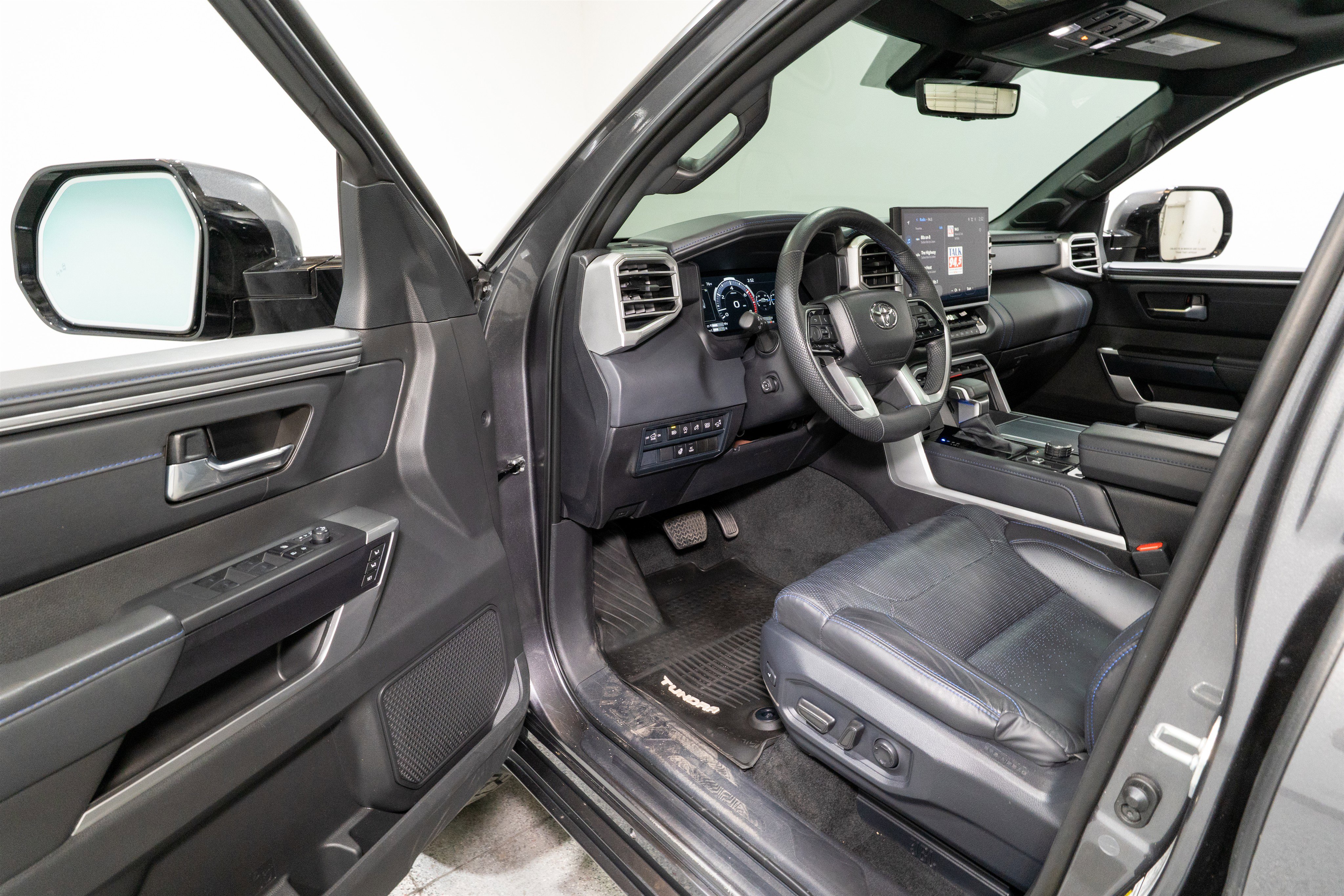 Used 2025 Toyota Tundra Platinum image 13