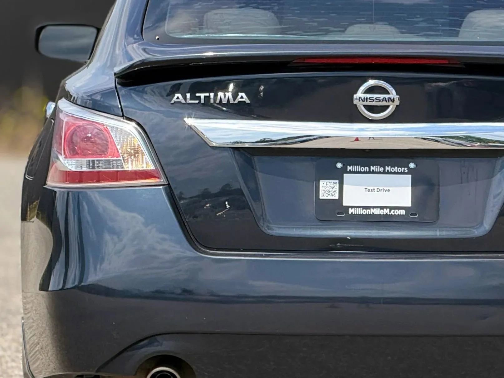 Used 2015 Nissan Altima 2.5 S w/ Sport Value Package FWD image 13