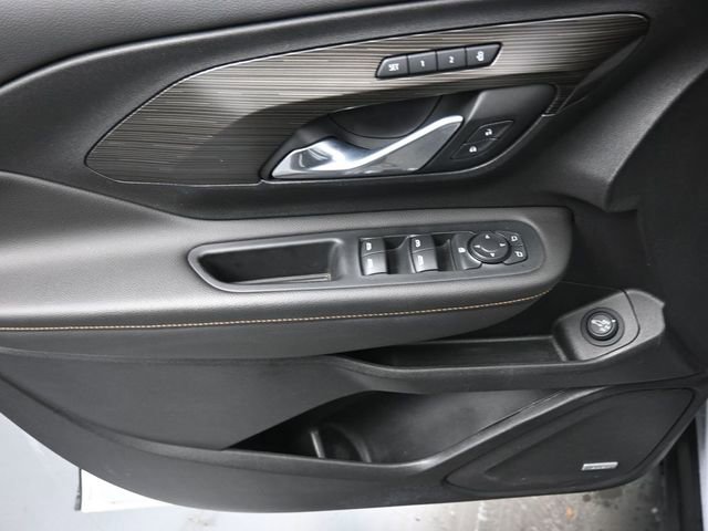 Used 2021 GMC Terrain SLT w/ Infotainment Package II image 9