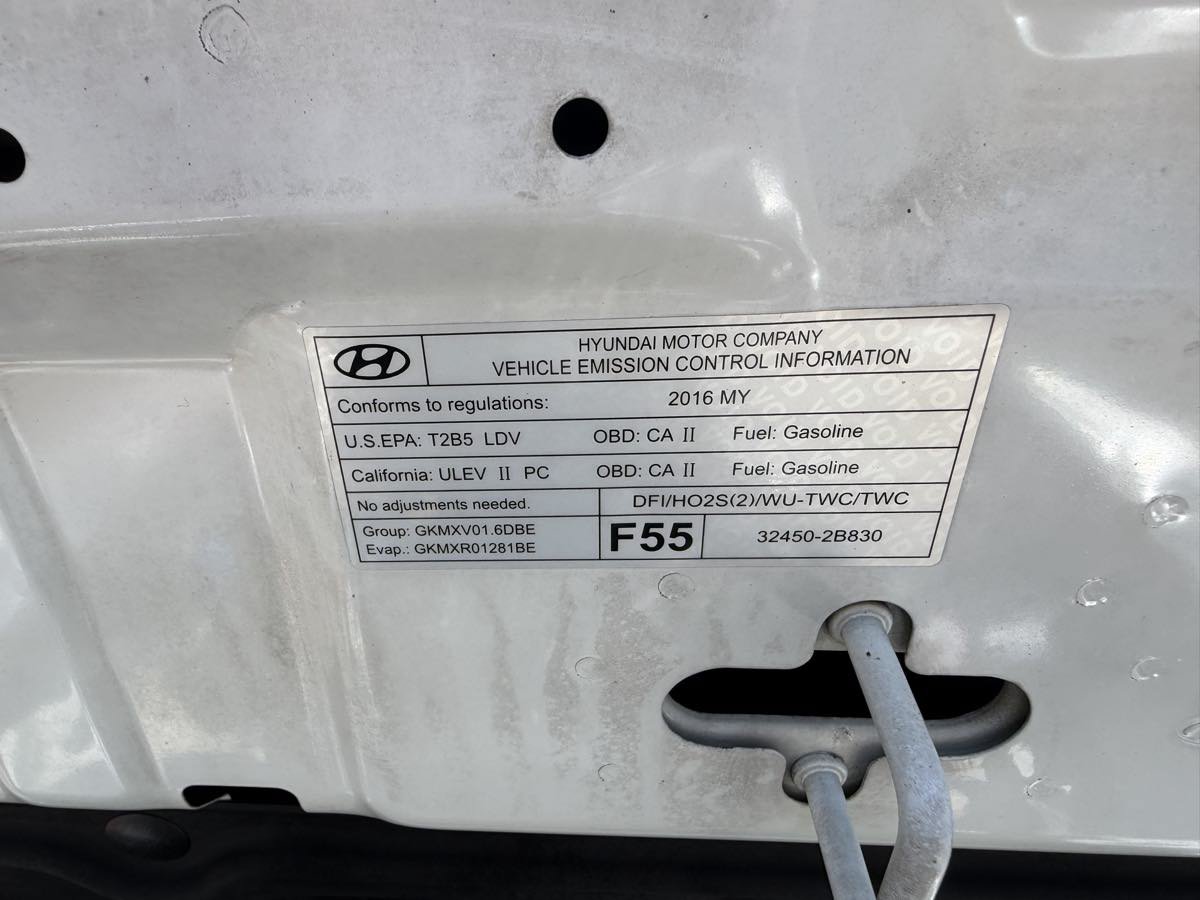 Used 2016 Hyundai Veloster w/ Option Group 02 FWD image 26
