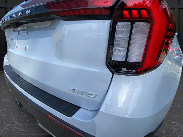 New 2026 Ford Explorer Active w/ Active Comfort Package AWD/4WD image 32