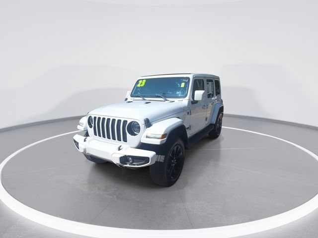 Used 2023 Jeep Wrangler Unlimited Sahara AWD/4WD image 4