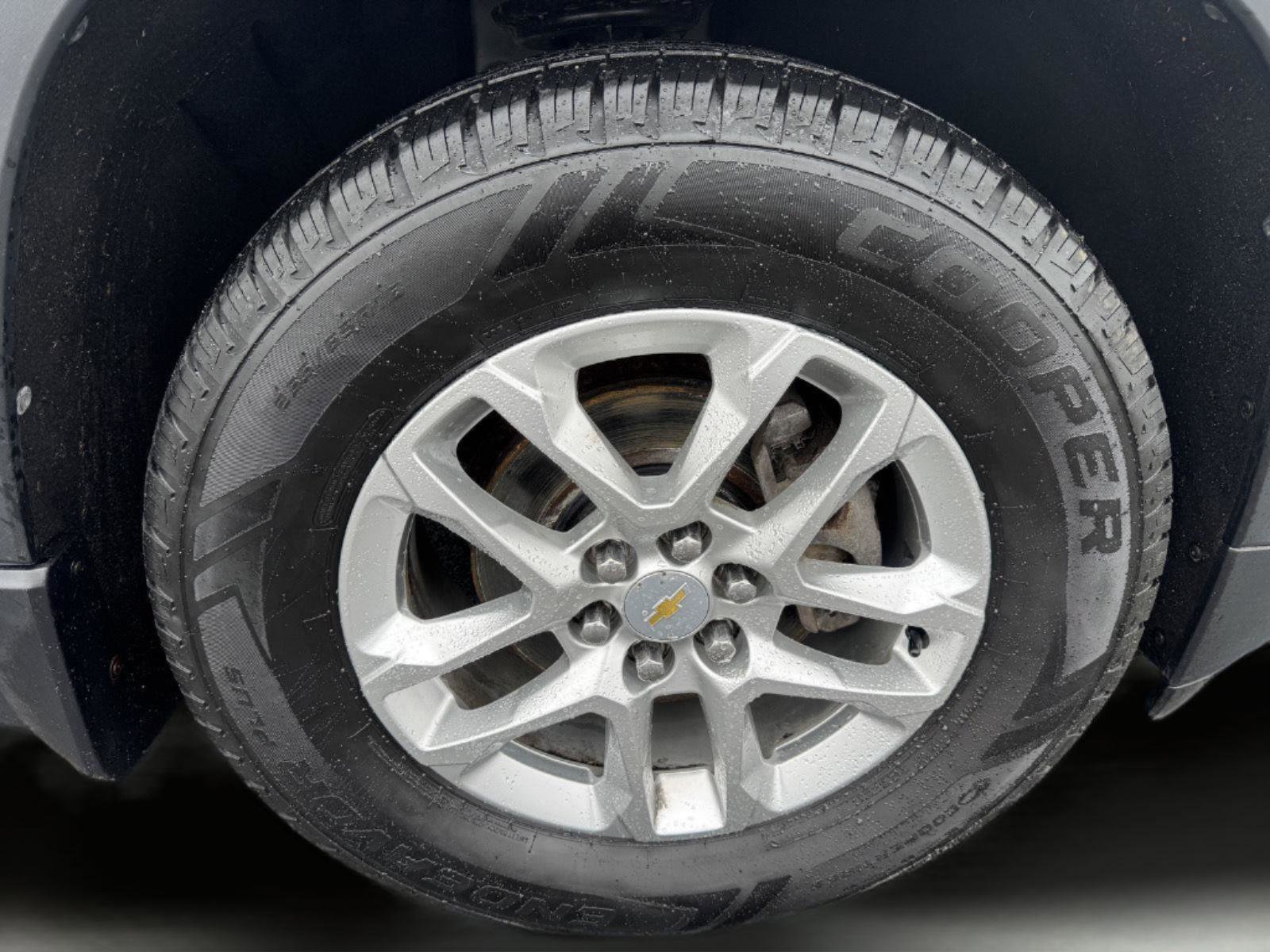 Used 2018 Chevrolet Traverse LS w/ LPO, Floor Liner Package FWD image 27