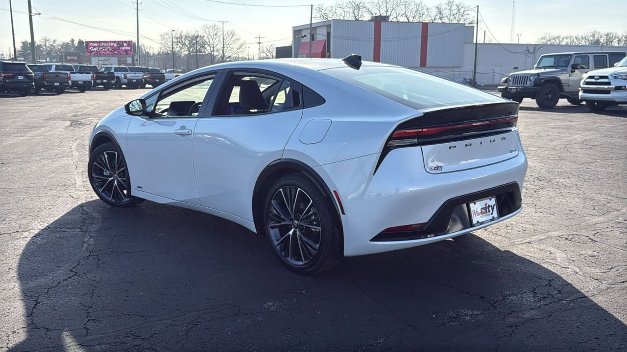New 2026 Toyota Prius XLE image 5
