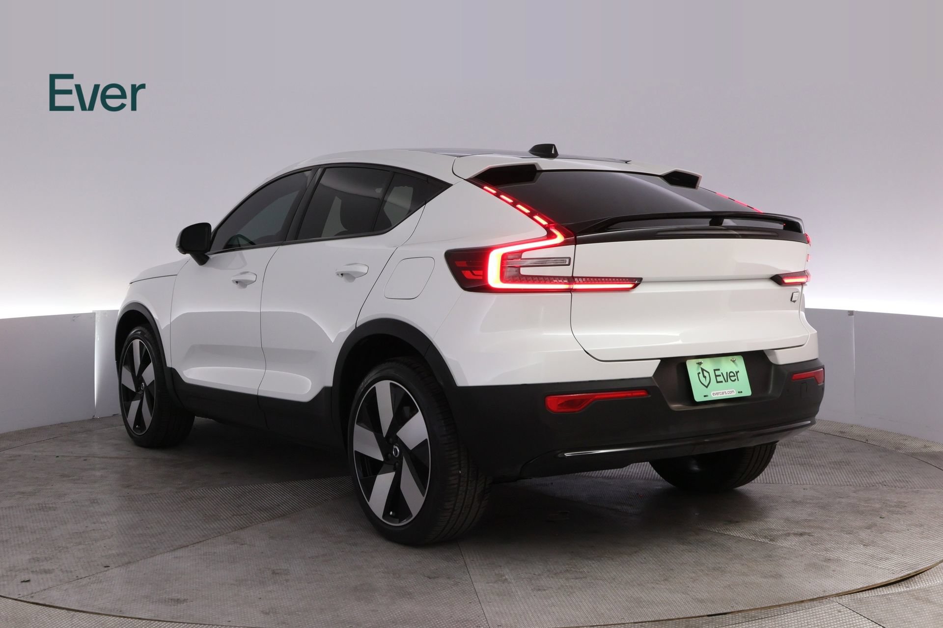 Used 2023 Volvo C40 P8 Recharge Ultimate AWD/4WD image 17