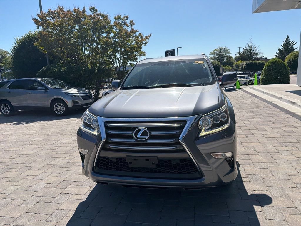 Used 2015 Lexus GX 460 w/ Premium Package AWD/4WD image 3