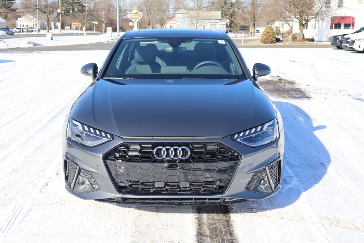 Used 2025 Audi A4 2.0T Premium w/ Convenience Package image 2