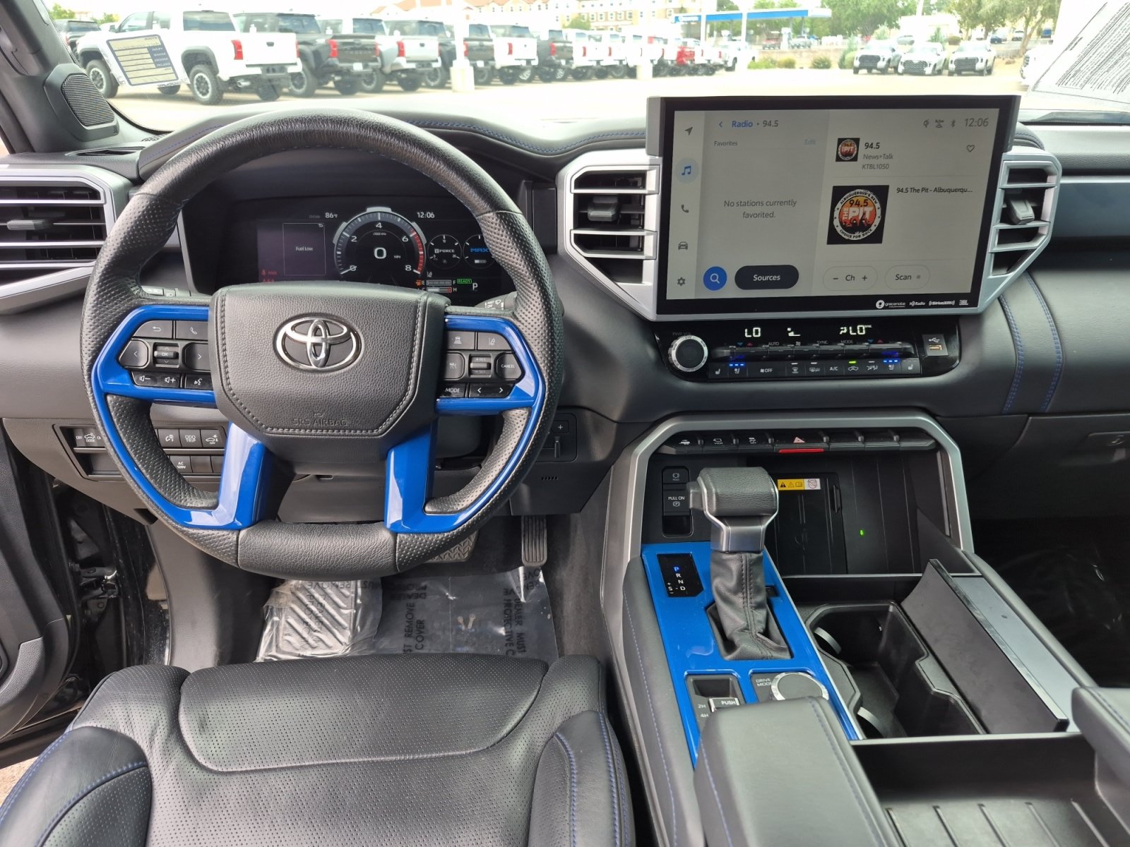 Used 2023 Toyota Tundra Platinum AWD/4WD image 19