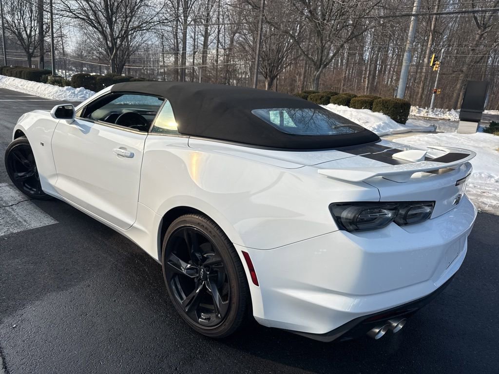 Used 2023 Chevrolet Camaro LT w/ Technology Package image 4