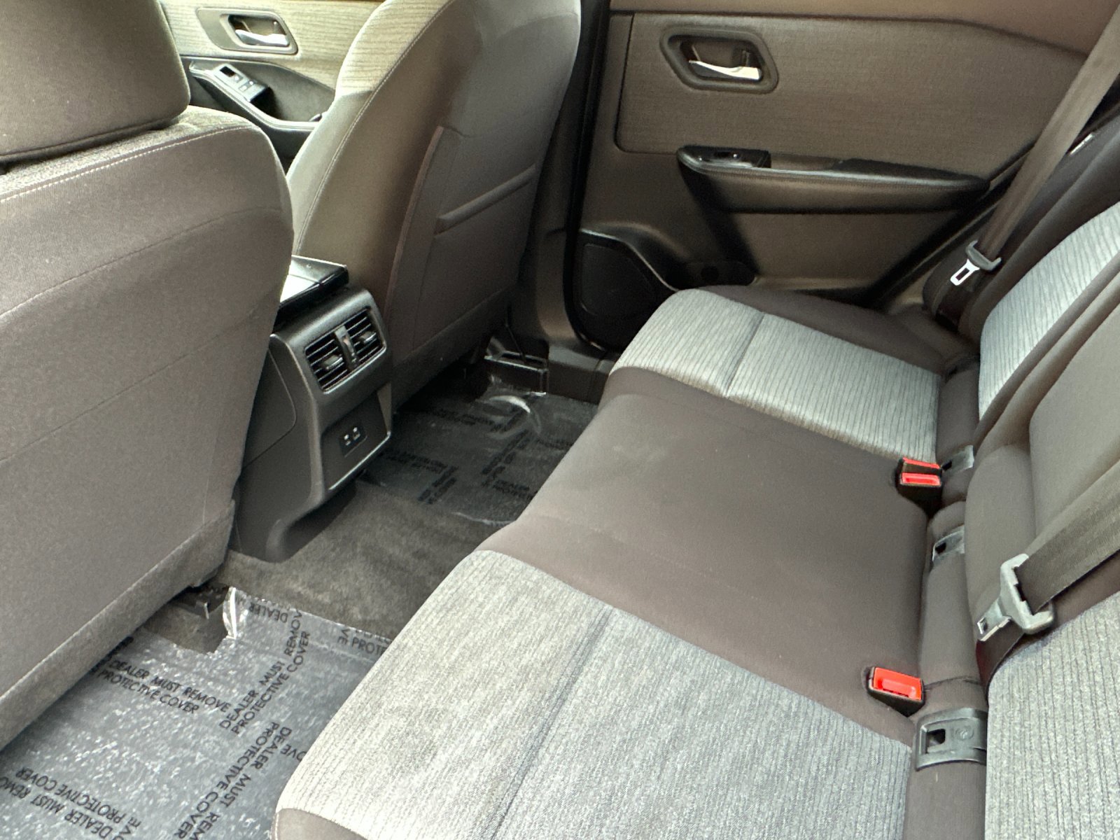 Used 2023 Nissan Rogue SV image 12