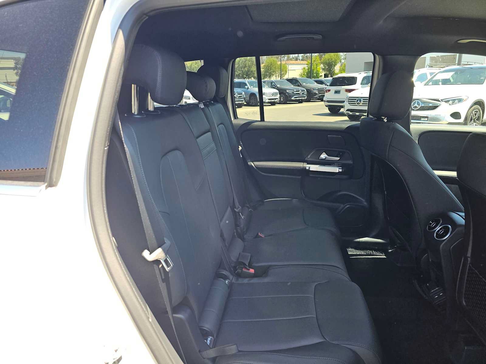New 2026 Mercedes-Benz GLB 250 image 12