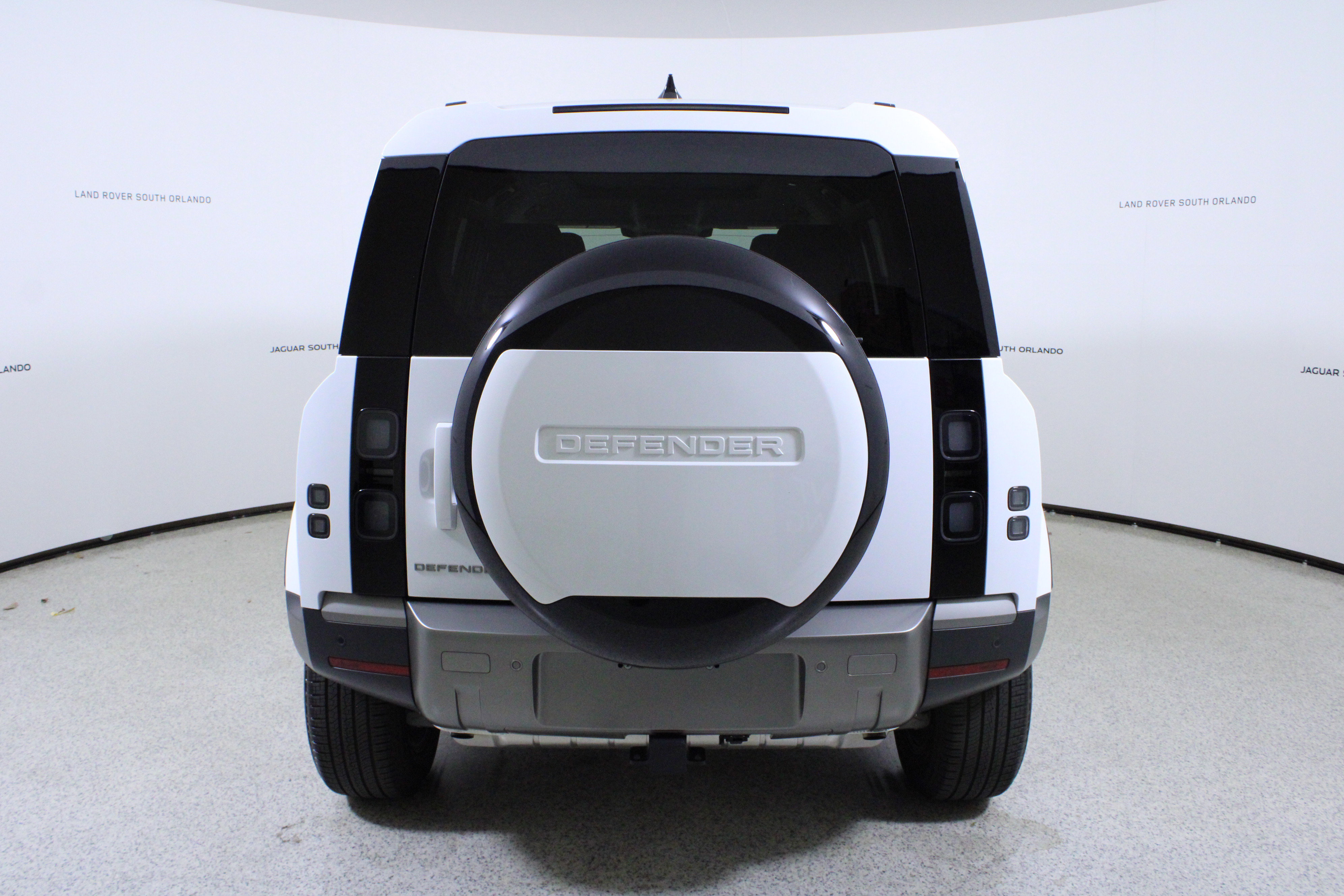 Used 2026 Land Rover Defender 110 S AWD/4WD image 6