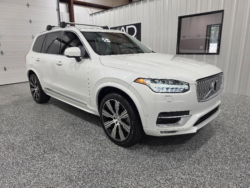 Used 2023 Volvo XC90 B6 Ultimate w/ Protection Package Premier AWD/4WD image 4