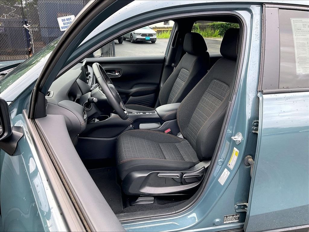 Used 2024 Honda HR-V Sport image 10