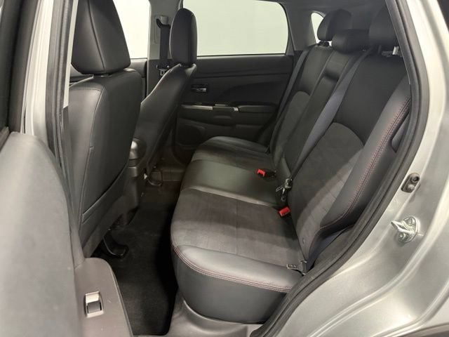 Used 2023 Mitsubishi Outlander Sport SE AWD/4WD image 33