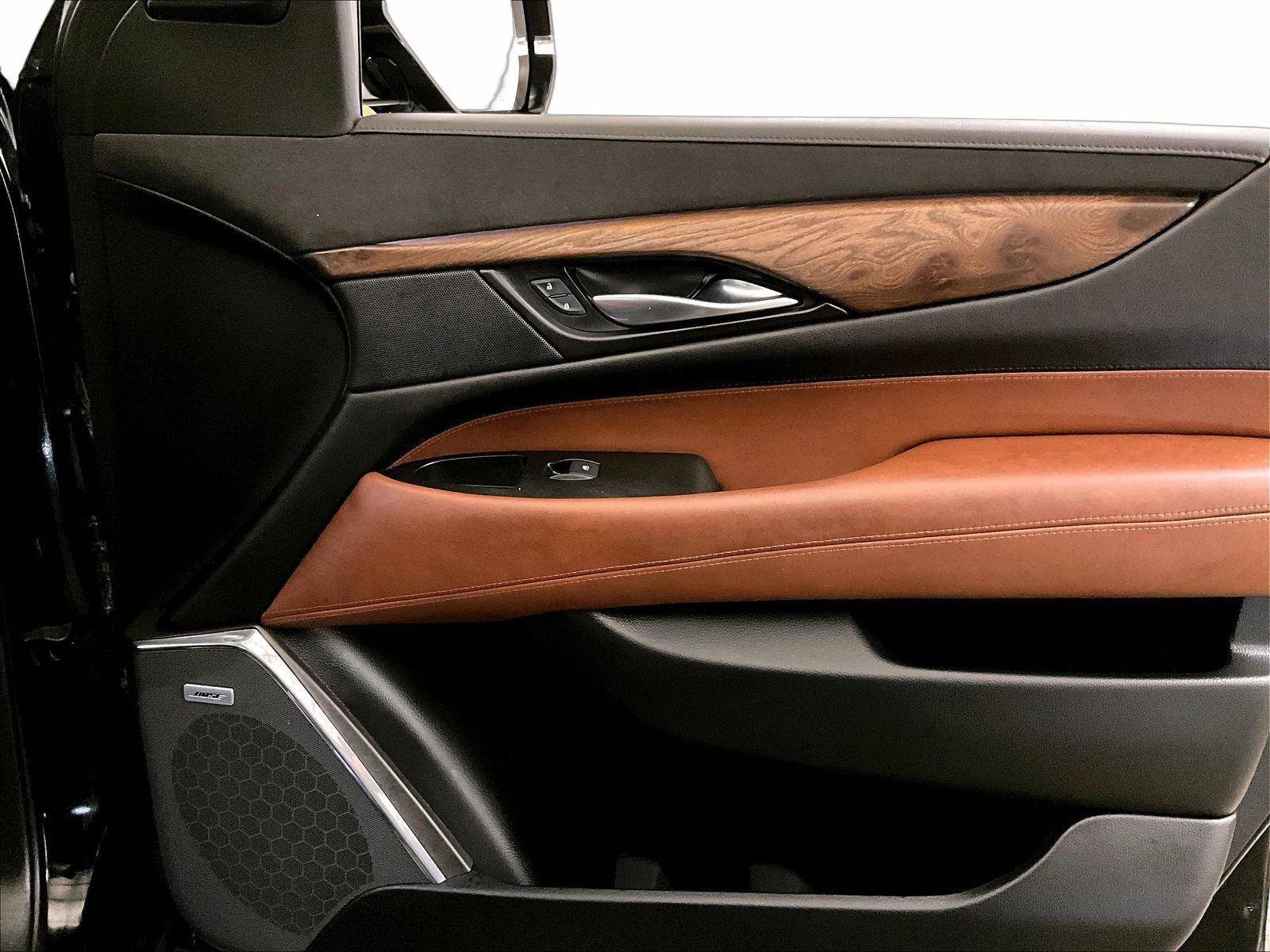 Used 2015 Cadillac Escalade ESV Luxury image 23