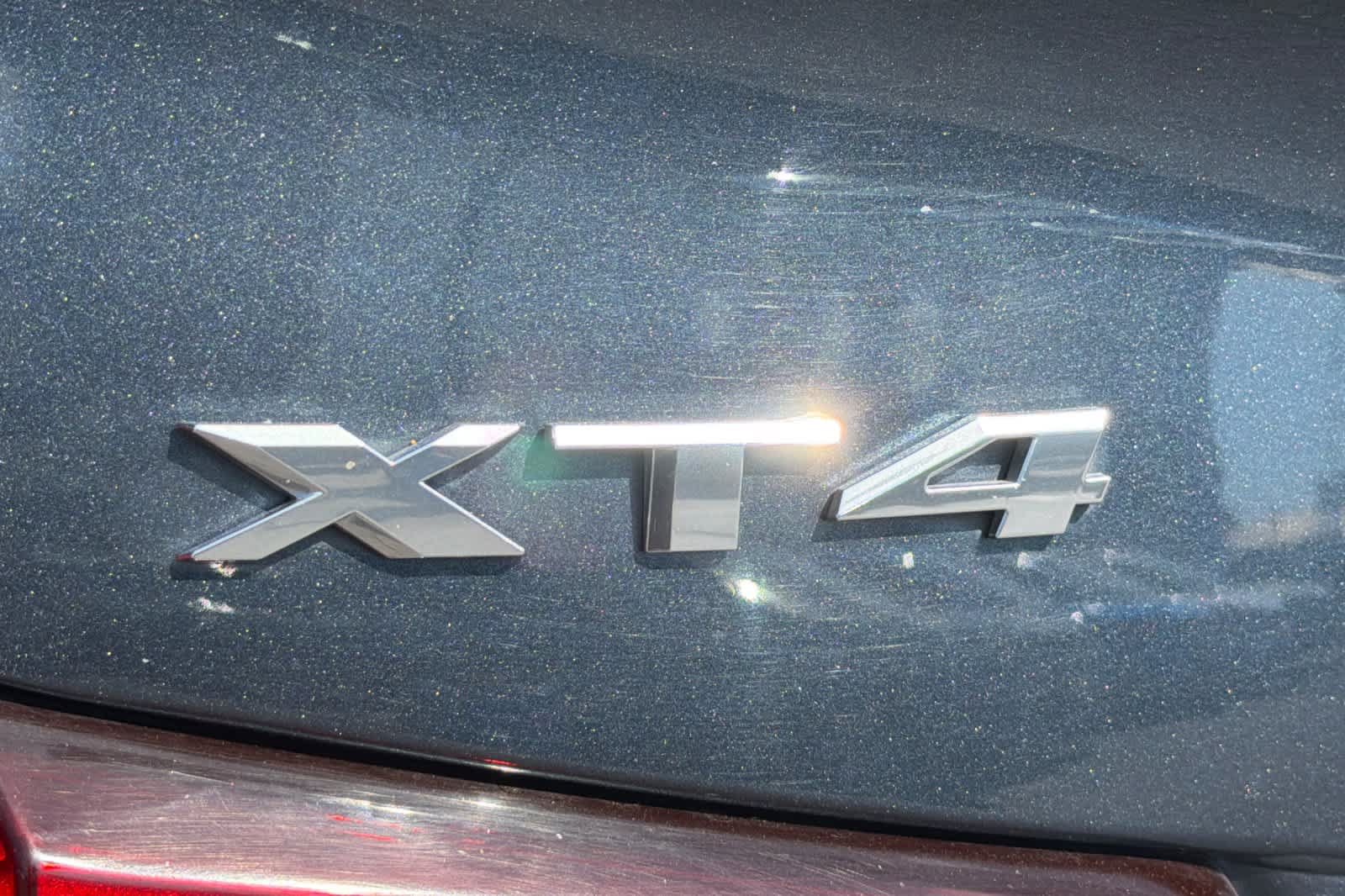 Used 2019 Cadillac XT4 Premium Luxury w/ Enhanced Visibility Package AWD/4WD image 12