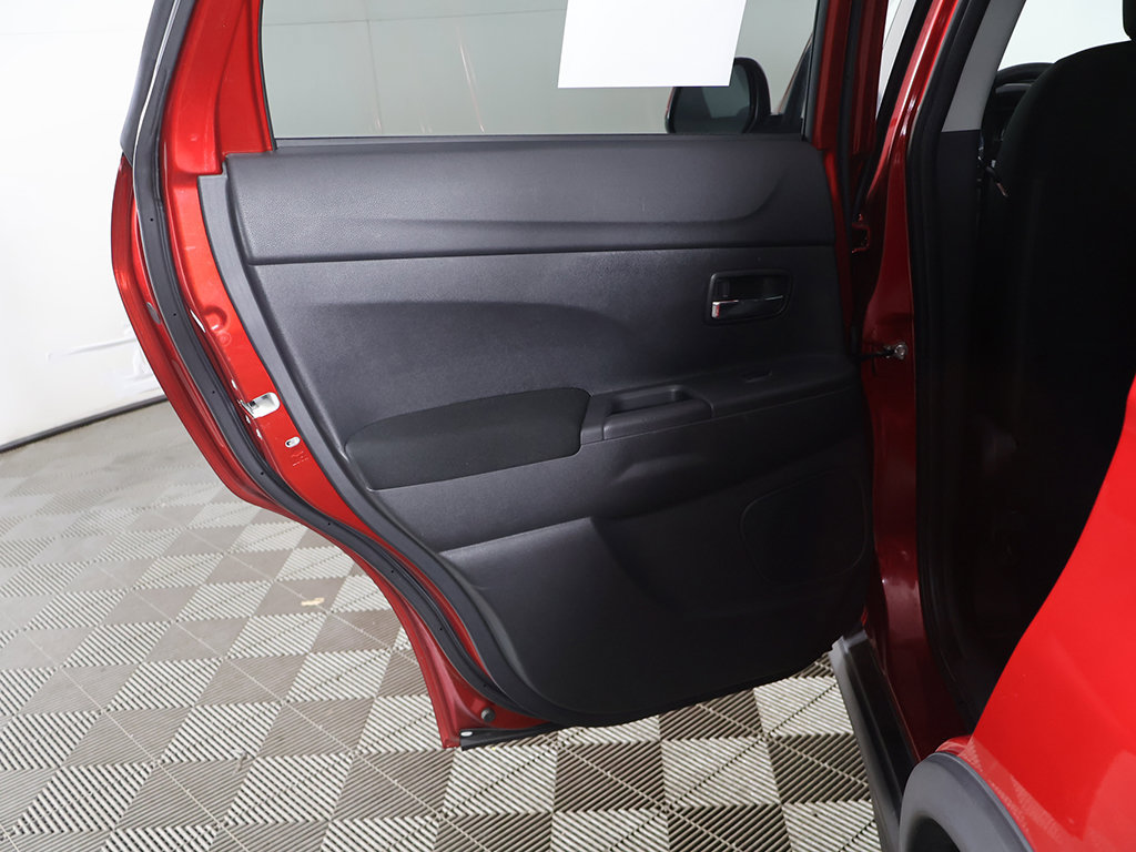 Used 2024 Mitsubishi Outlander Sport ES AWD/4WD image 20