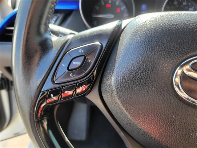 Used 2020 Toyota C-HR LE image 24