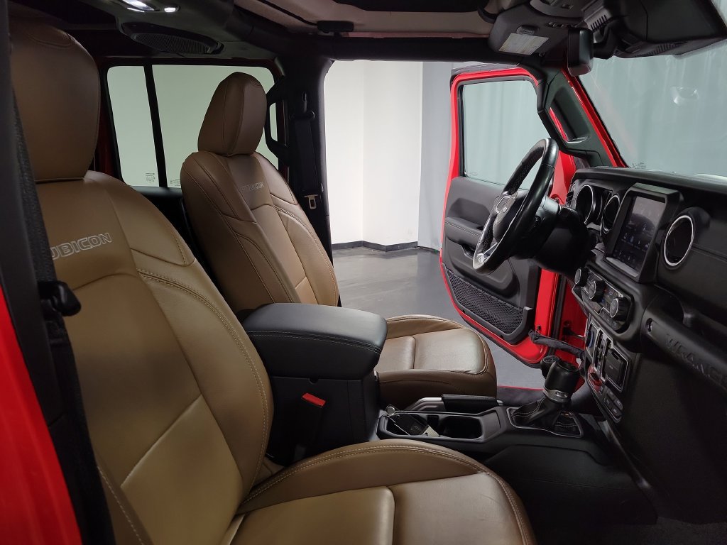 Used 2021 Jeep Wrangler Unlimited Rubicon 4xe w/ Cold Weather Group AWD/4WD image 34