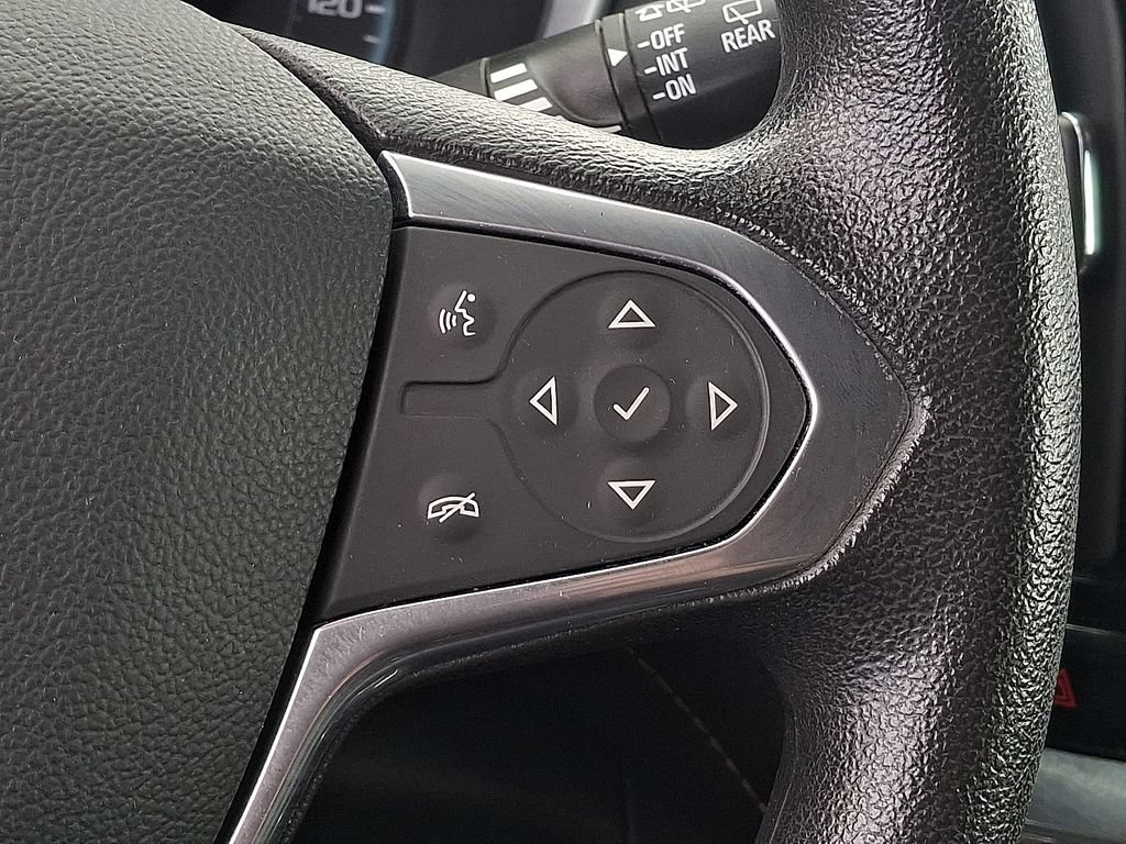 Used 2021 Chevrolet Traverse LS FWD image 18