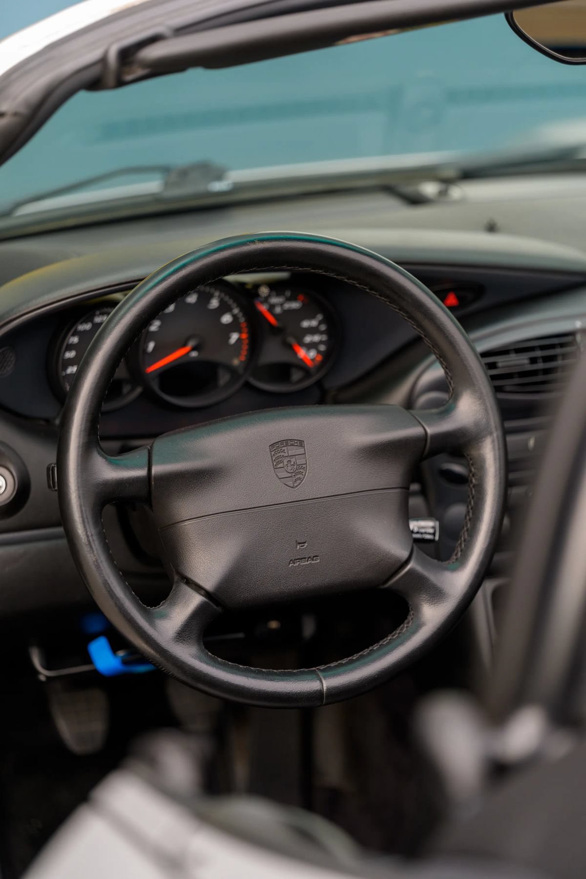 Used 1999 Porsche Boxster RWD image 12