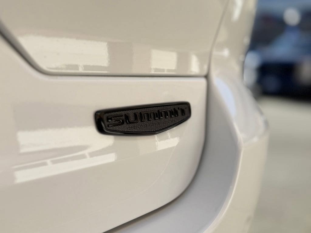 New 2026 Jeep Grand Cherokee Summit AWD/4WD image 29