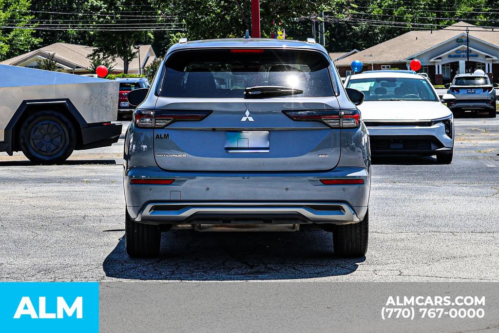 Used 2025 Mitsubishi Outlander SEL FWD image 11