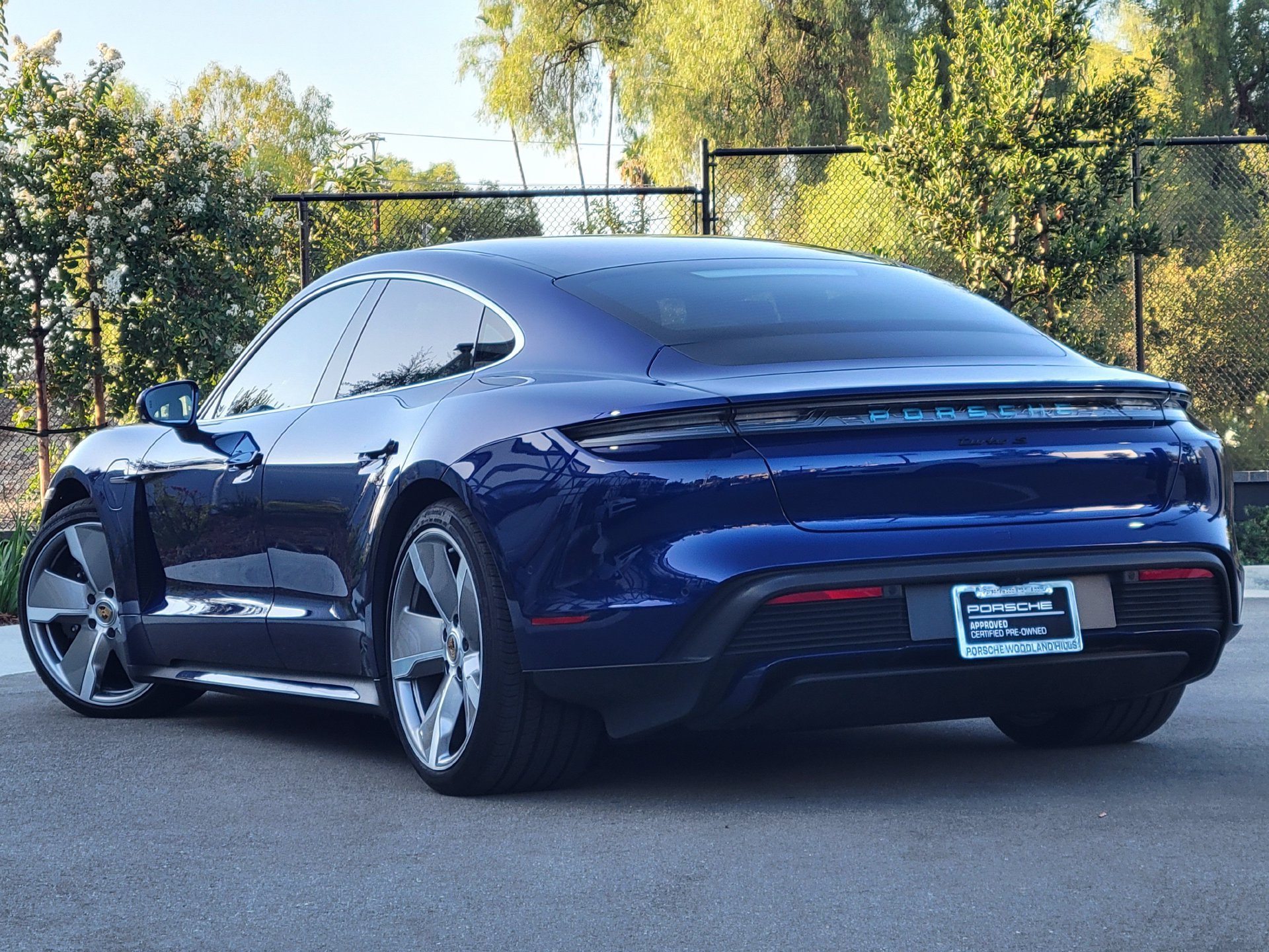 Certified 2022 Porsche Taycan Turbo AWD/4WD image 3