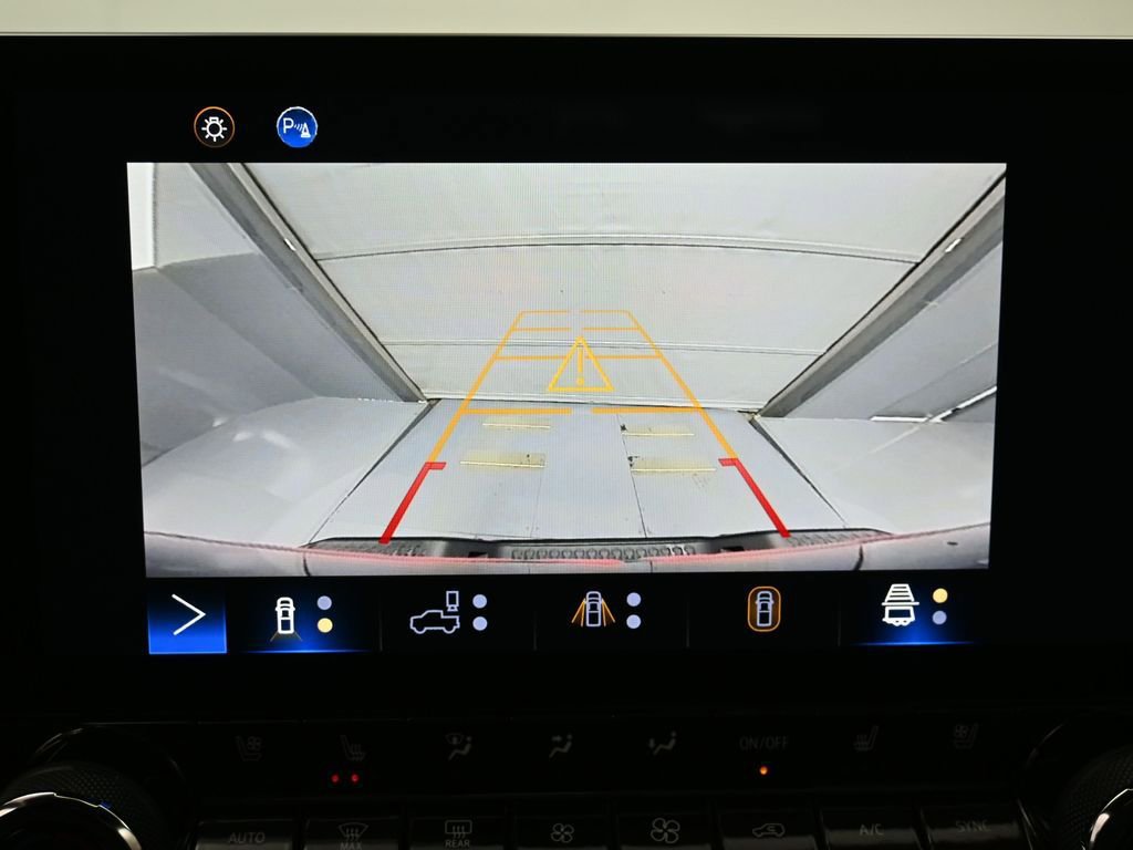 Used 2023 Chevrolet Colorado Z71 w/ Z71 Convenience Package 2 image 21