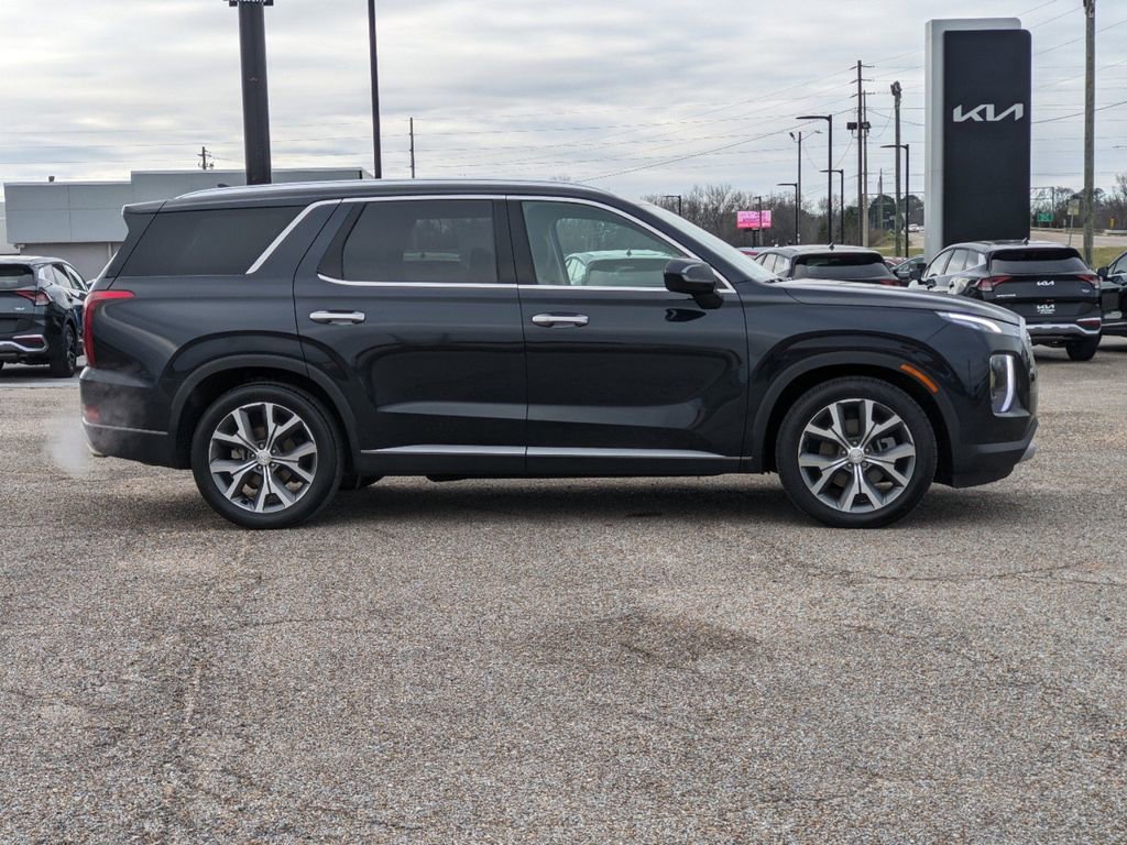 Used 2022 Hyundai Palisade SEL w/ 8P Bench Seat Package image 2