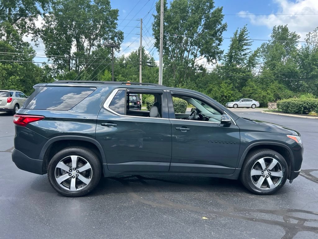 Used 2019 Chevrolet Traverse LT w/ LT Premium Package FWD image 8
