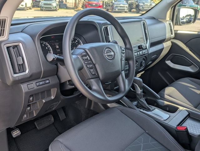 Used 2025 Nissan Frontier SV RWD image 32