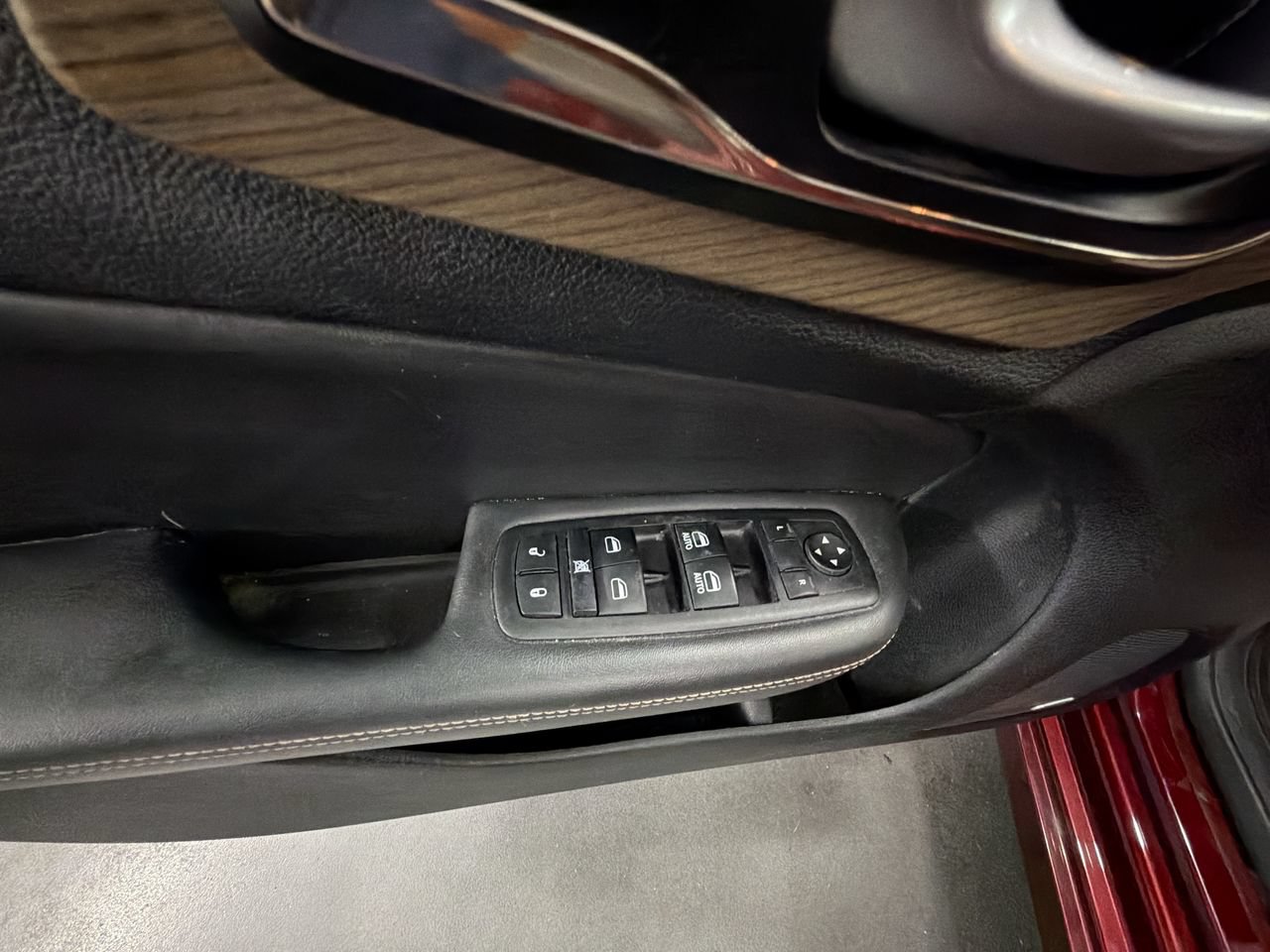 Used 2015 Chrysler 200 C w/ Navigation & Sound Group I FWD image 22