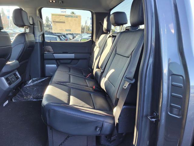 New 2026 Ford F350 Lariat w/ FX4 Off-Road Package AWD/4WD image 9