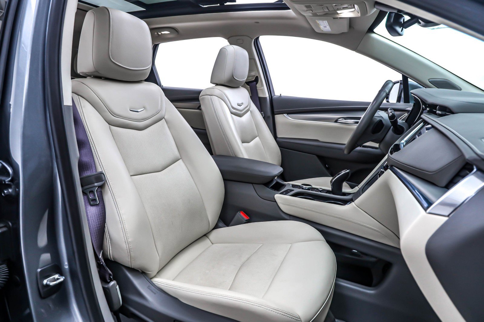 Used 2021 Cadillac XT5 Premium Luxury image 6