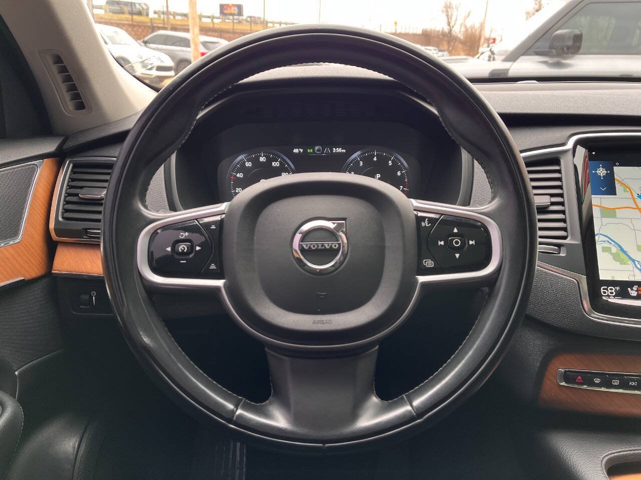 Used 2022 Volvo XC90 T6 Momentum w/ Climate Package AWD/4WD image 15