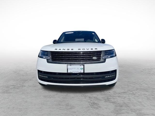 Used 2024 Land Rover Range Rover SE AWD/4WD image 2