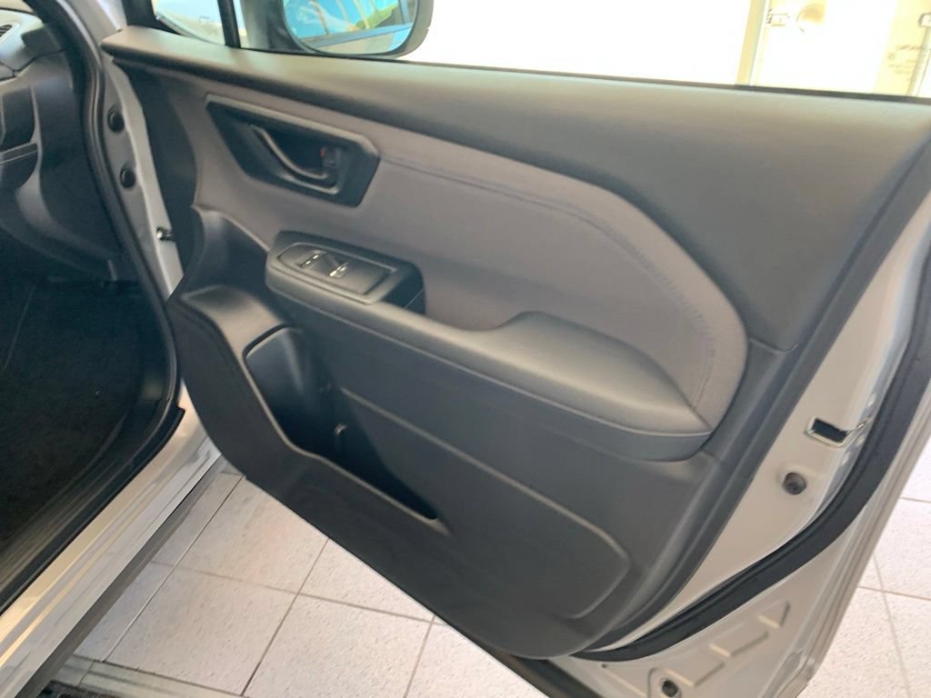 Used 2025 Subaru Forester Premium AWD/4WD image 19