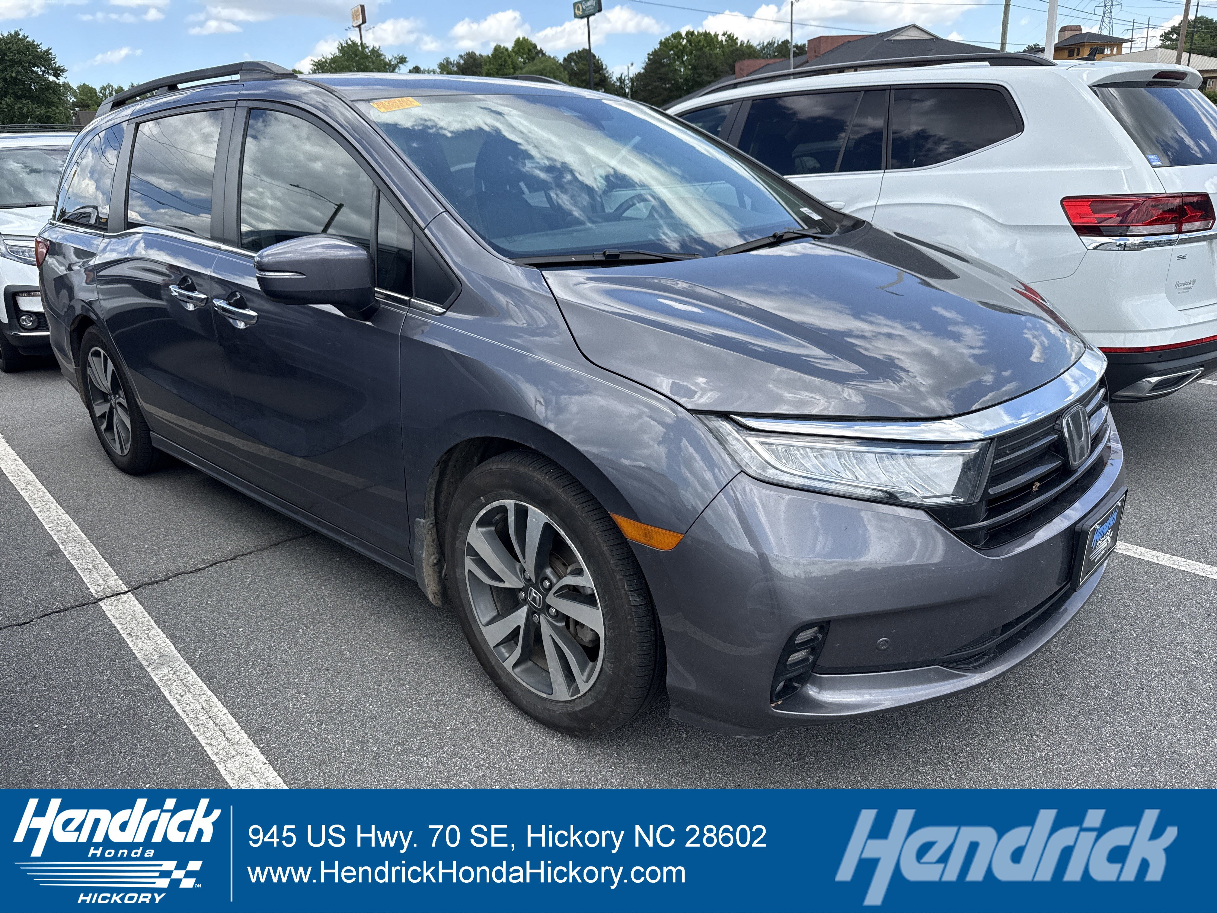 Used 2023 Honda Odyssey Touring image 1