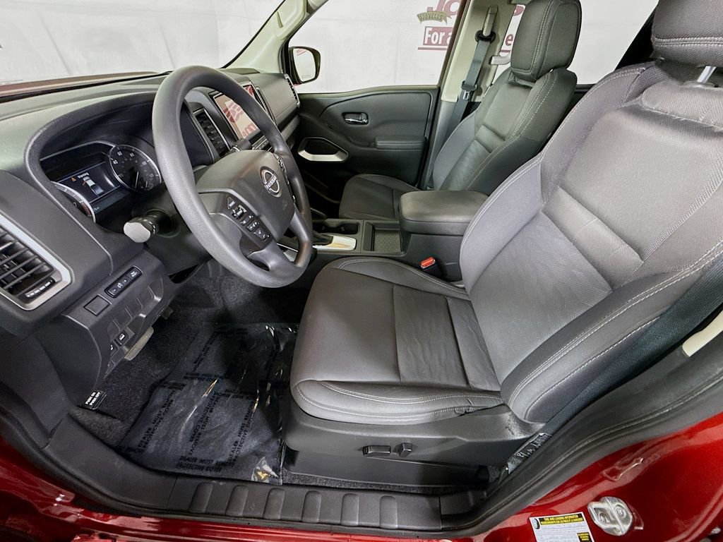 Used 2024 Nissan Frontier SV w/ Tow Package image 26