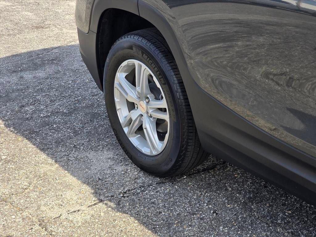 Used 2021 GMC Terrain SLE w/ Driver Convenience Package FWD image 20