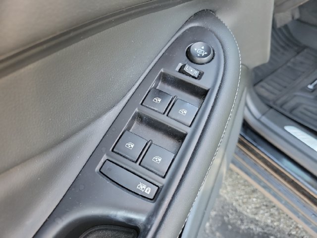 Used 2019 Buick Envision Essence AWD/4WD image 24