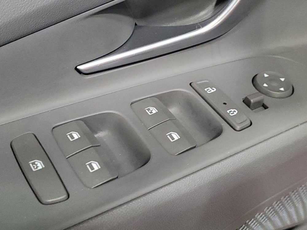 Used 2023 Hyundai Elantra SEL w/ Preferred Accessory Package image 27