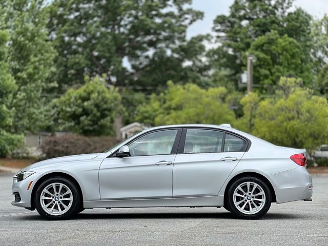 Used 2016 BMW 320i Sedan RWD image 8