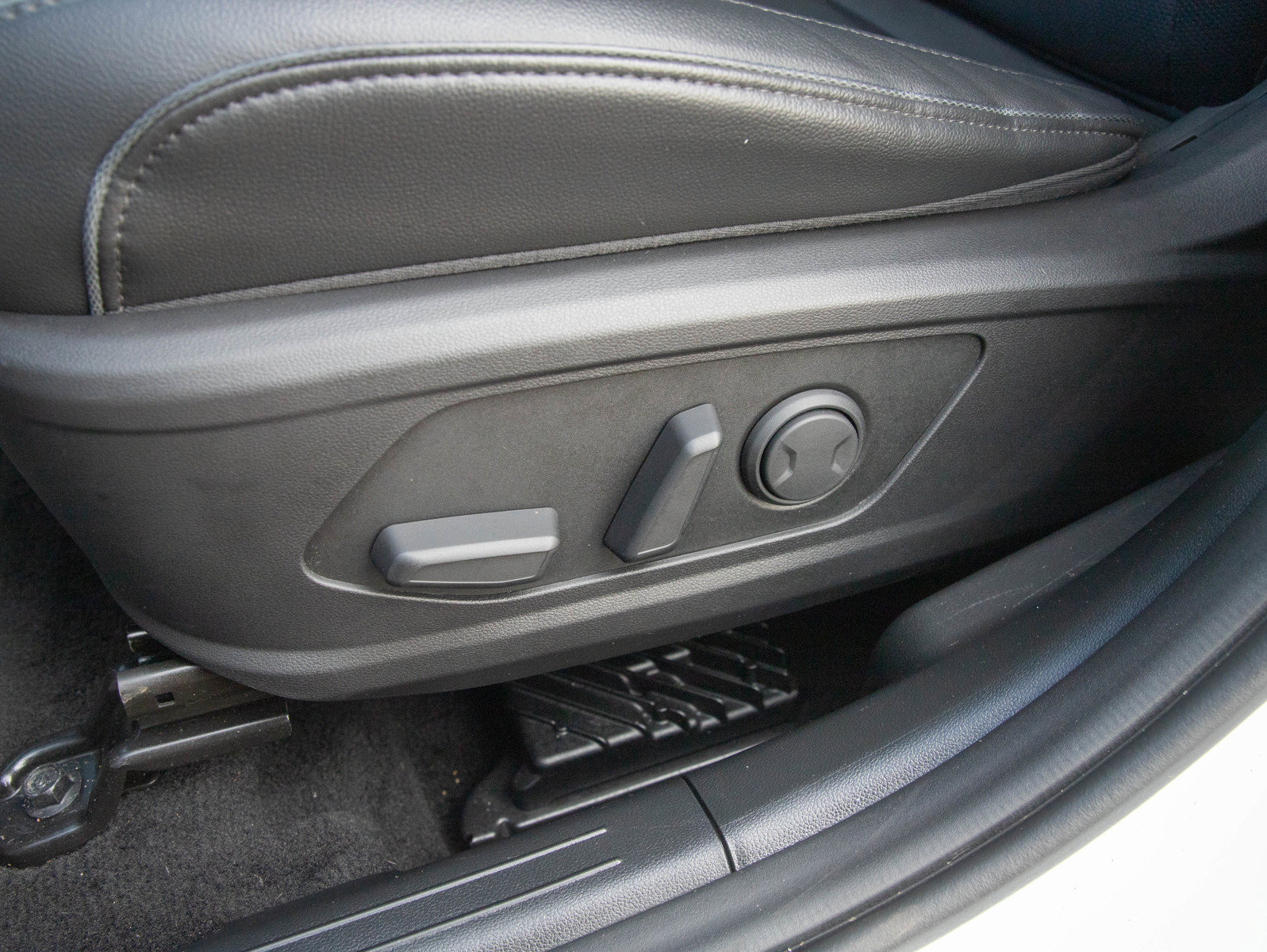Used 2024 Hyundai Tucson Limited AWD/4WD image 22